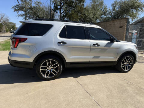 2018 Ford Explorer Sport