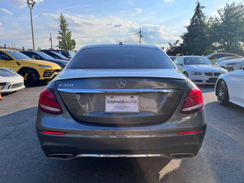 2018 Mercedes-Benz E-Class E 300