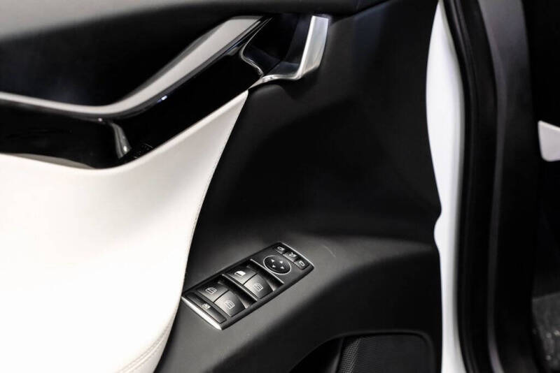 2020 Tesla Model X Long Range