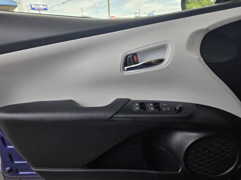 2016 Toyota Prius Two