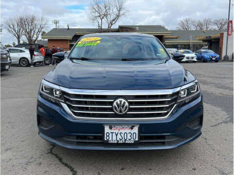 2021 Volkswagen Passat for sale at Carros Usados Fresno in Clovis CA