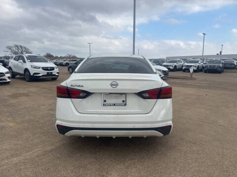 2024 Nissan Altima 2.5 S