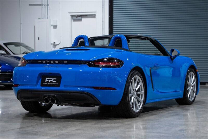 2022 Porsche 718 Boxster