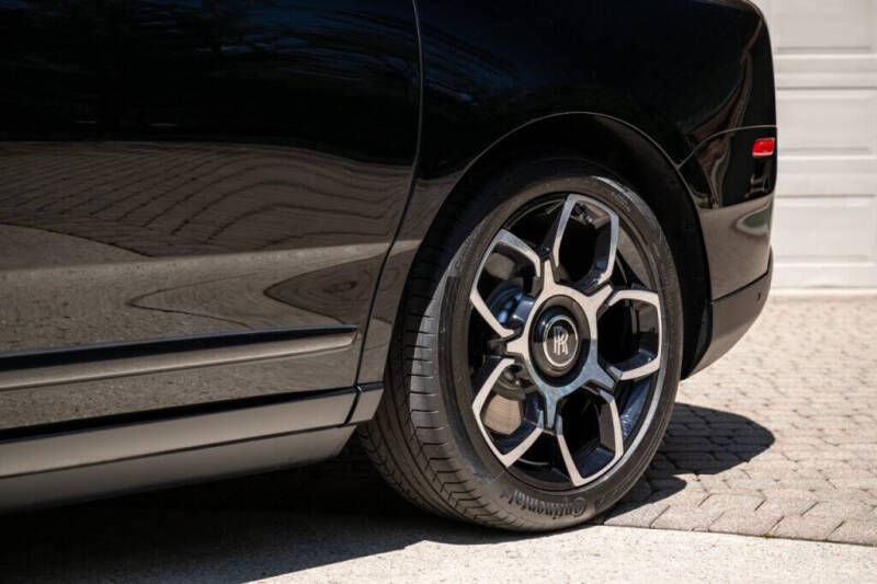 2024 Rolls-Royce Black Badge Cullinan