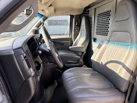 2021 Chevrolet Express 2500