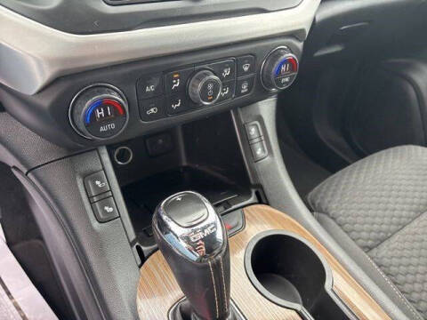 2019 GMC Acadia SLE-2