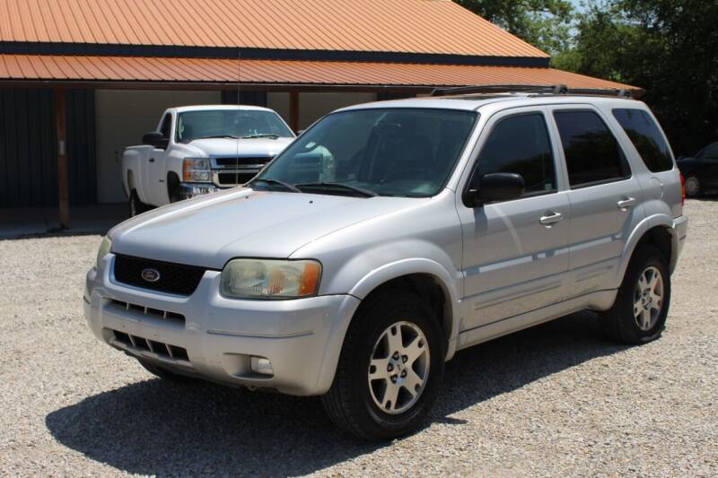 2004 Ford Escape for sale at Bailey & Sons Motor Co in Lyndon KS