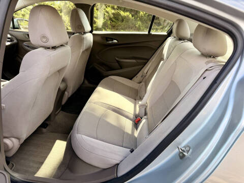 2017 Chevrolet Cruze LS Auto