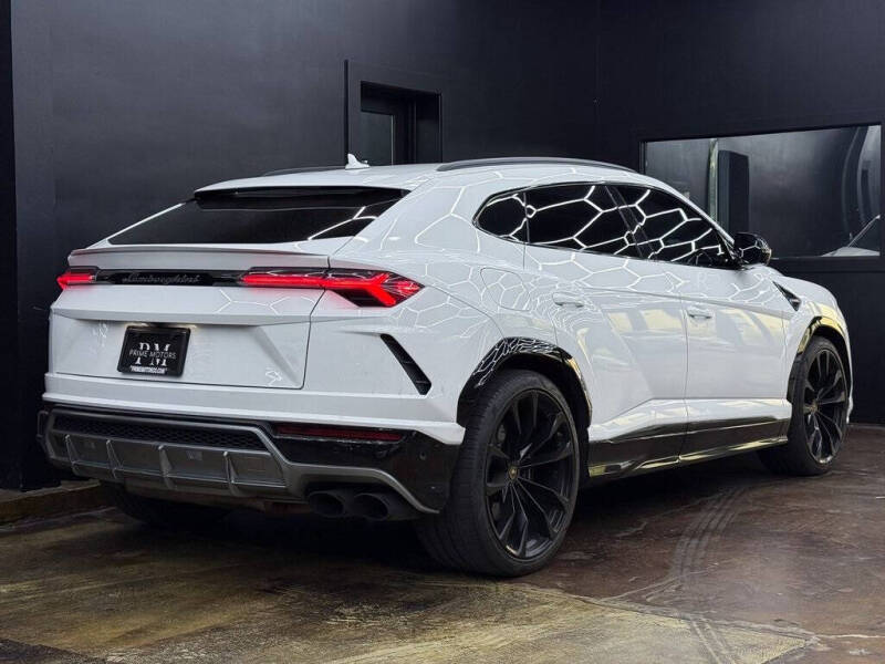 2019 Lamborghini Urus