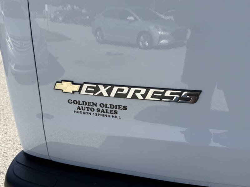 2024 Chevrolet Express 2500