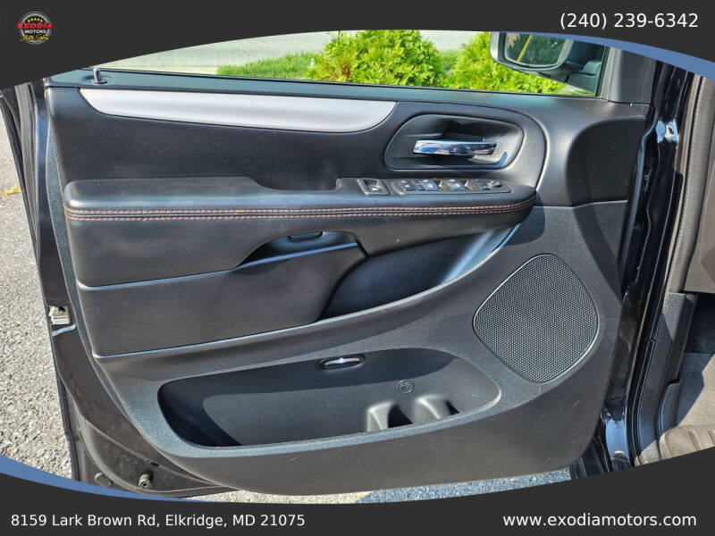 2015 Dodge Grand Caravan R/T