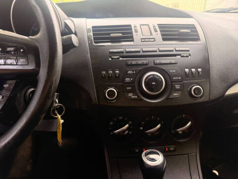 2012 Mazda MAZDA3 i Touring