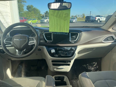 2017 Chrysler Pacifica Touring