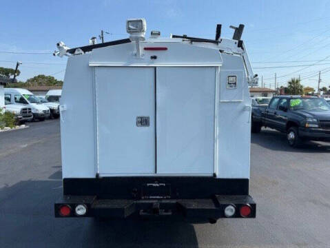 2012 Chevrolet Silverado 3500HD CC