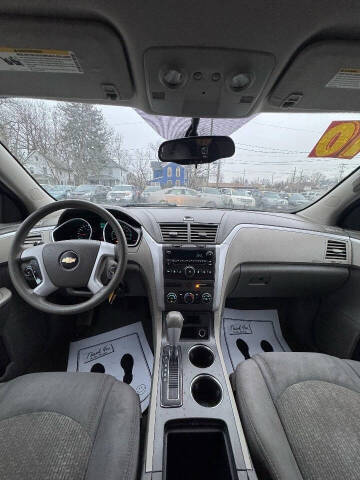 2010 Chevrolet Traverse LS