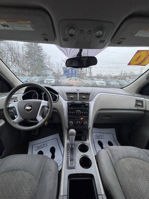 2010 Chevrolet Traverse LS