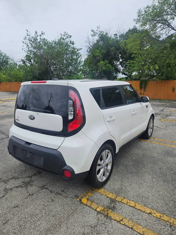 2015 Kia Soul +
