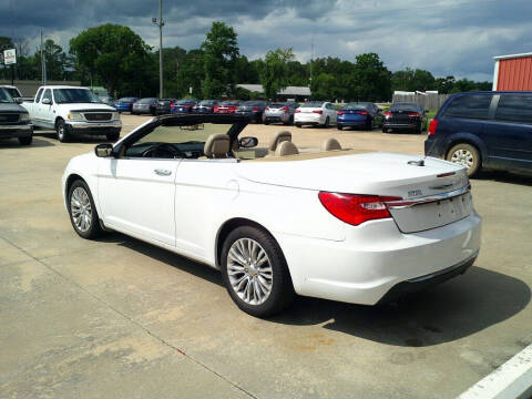 2013 Chrysler 200 Limited