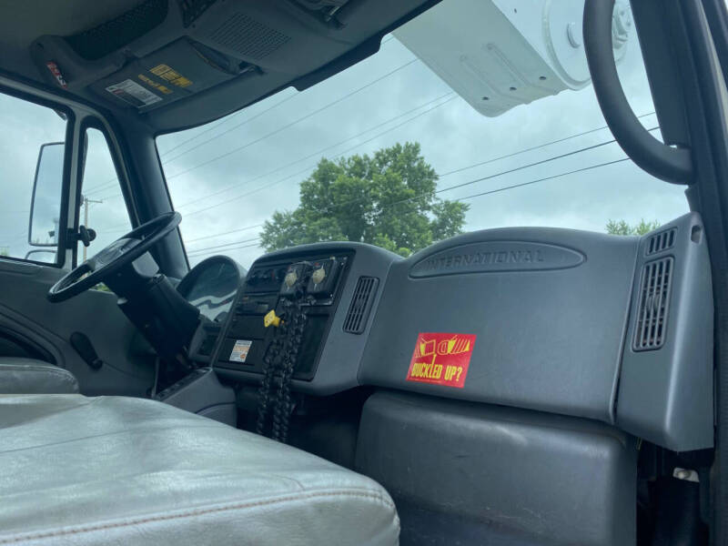 2003 International DuraStar 4300