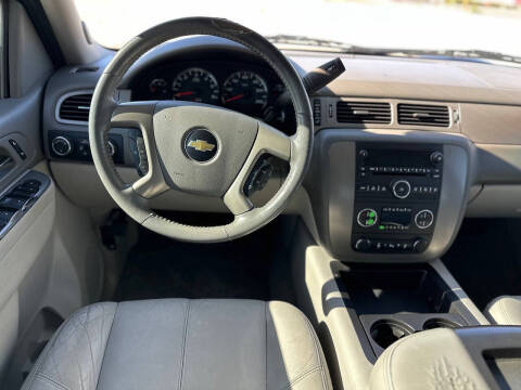 2013 Chevrolet Avalanche LT Black Diamond