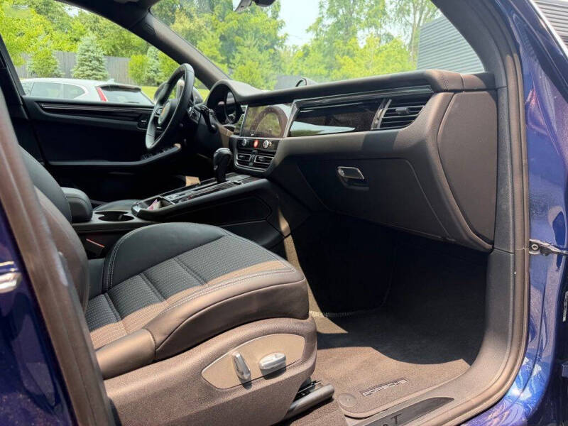 2026 Porsche Macan T