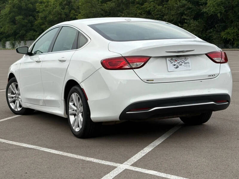 2015 Chrysler 200 Limited