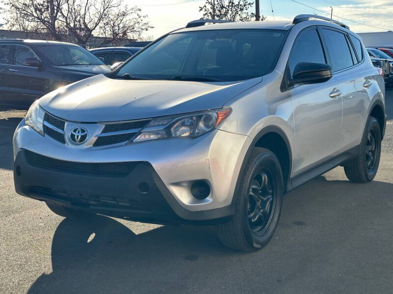 2014 Toyota RAV4 LE's photo