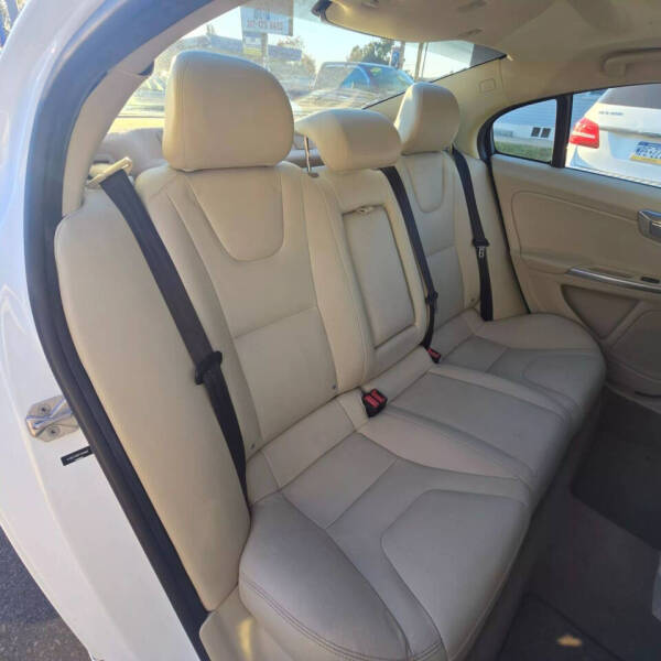 2015 Volvo S60 T5 Premier