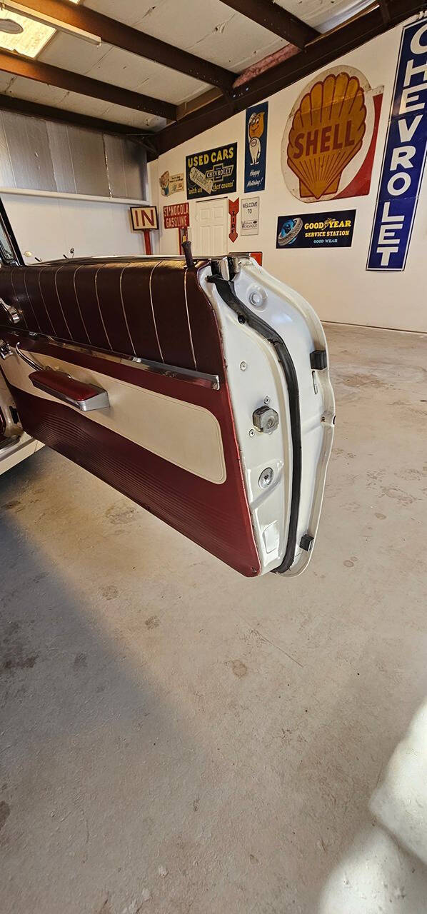 1960 Pontiac Ventura 92