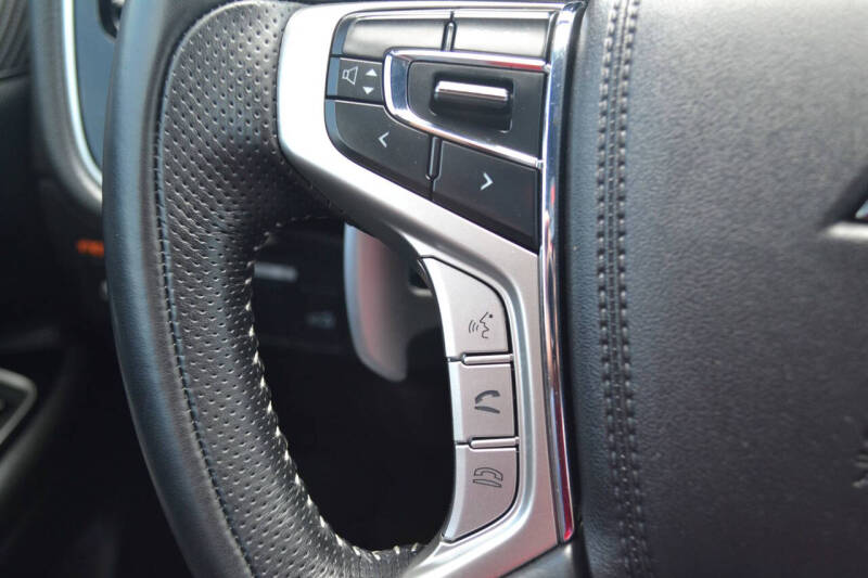 2022 Mitsubishi Outlander PHEV SEL
