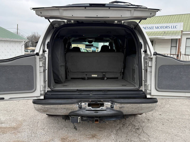 2005 Ford Excursion XLT