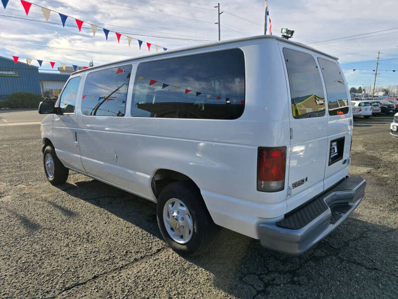 2002 Ford E-Series E-250