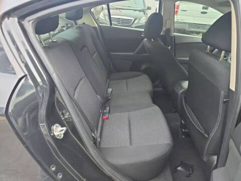 2012 Mazda MAZDA3 i Touring