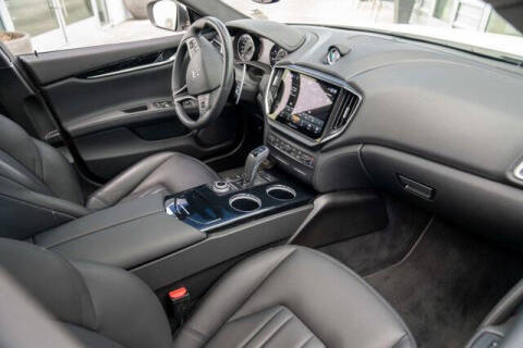 2022 Maserati Ghibli Modena