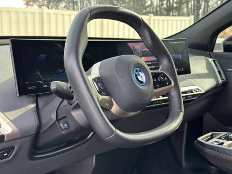 2025 BMW iX xDrive50