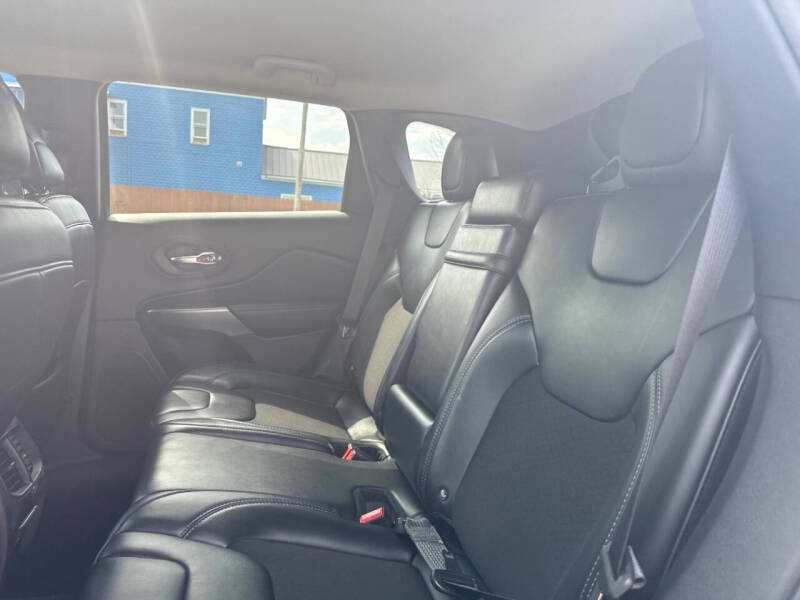 2019 Jeep Cherokee Latitude Plus