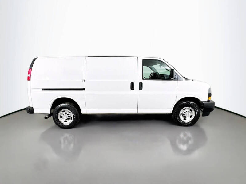 2019 Chevrolet Express 2500