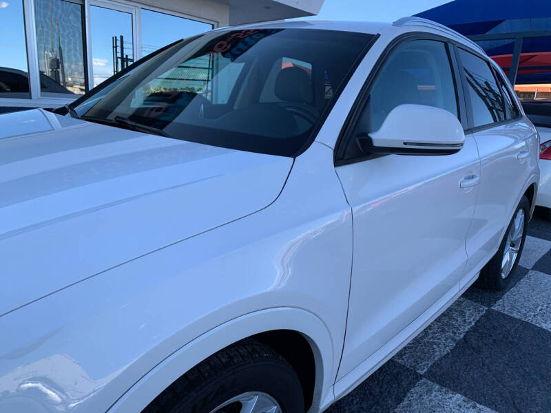2017 Audi Q3 2.0T Premium
