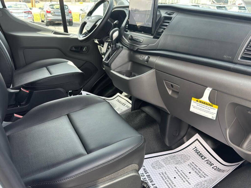 2025 Ford Transit 250