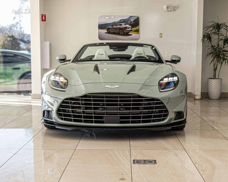 2026 Aston Martin Vanquish Volante