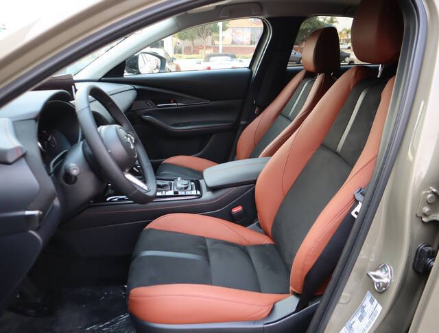 2025 Mazda CX-30 2.5 Carbon Turbo