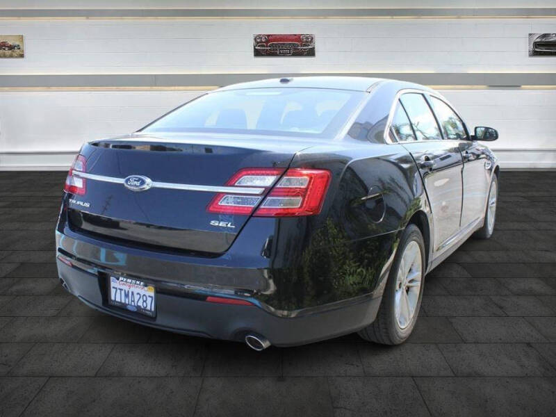 2014 Ford Taurus SEL