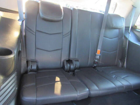 2018 Cadillac Escalade Luxury