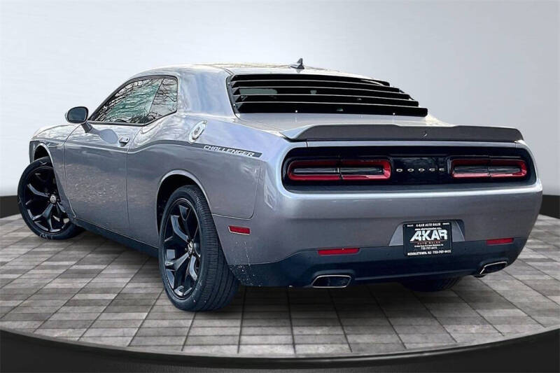 2016 Dodge Challenger SXT