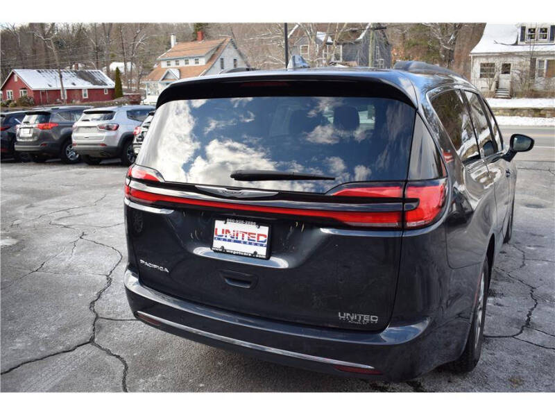2021 Chrysler Pacifica Touring