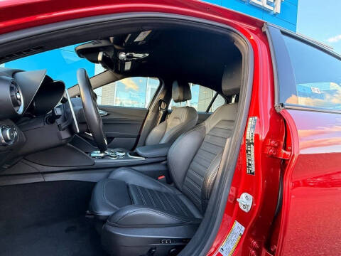 2024 Alfa Romeo Giulia Quadrifoglio