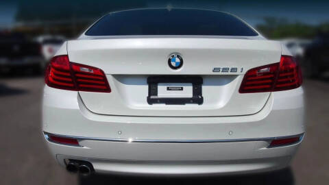 2016 BMW 5 Series 528i