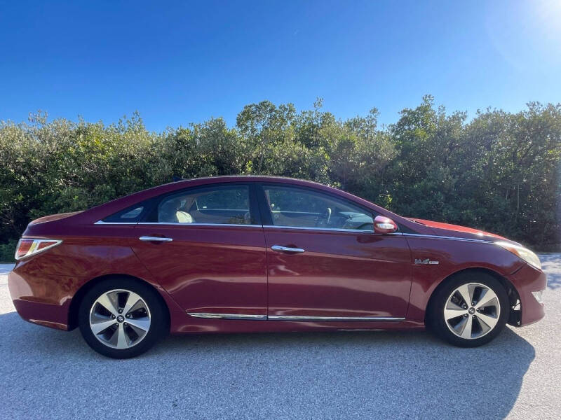 2011 Hyundai Sonata Hybrid
