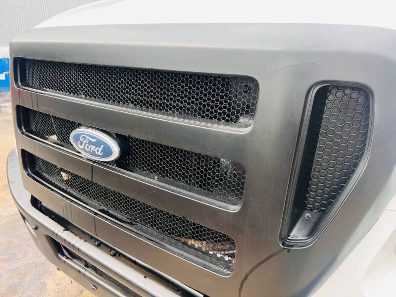 2004 Ford F-650 Super Duty