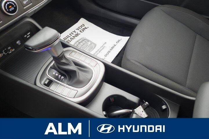 2027 Hyundai Kona SE